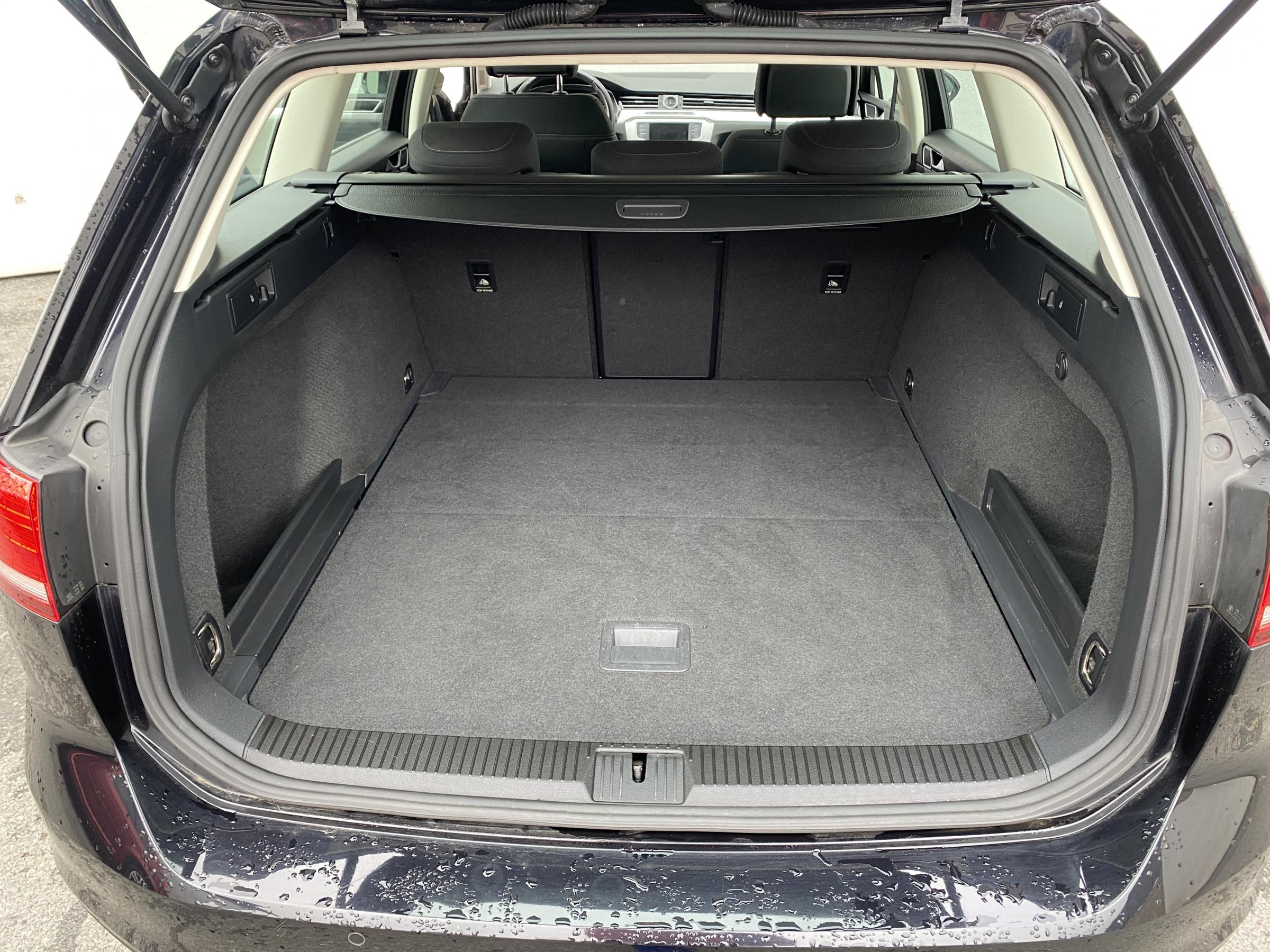 Volkswagen Passat, 2016 - pohled č. 7