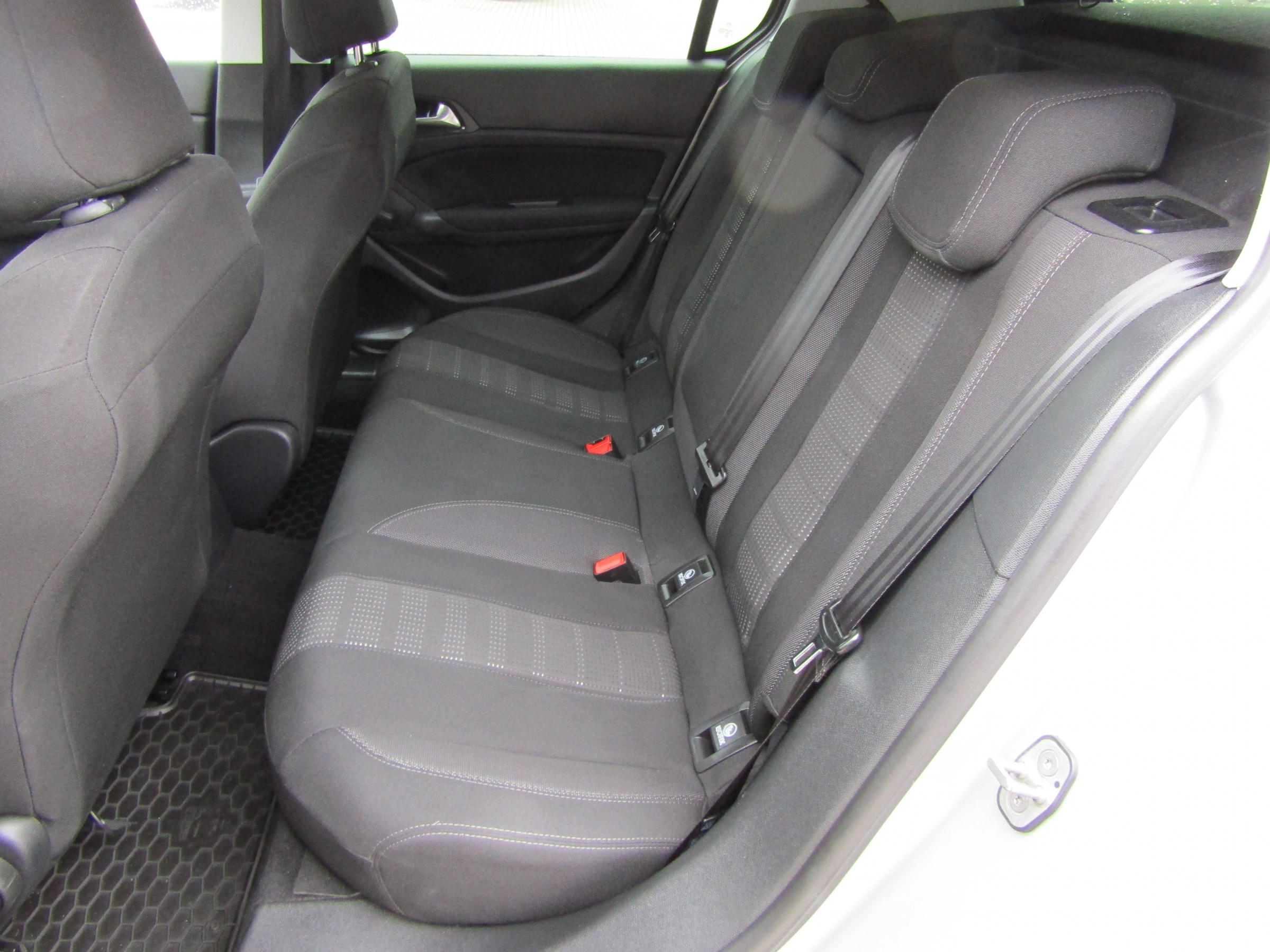 Peugeot 308, 2016 - pohled č. 10