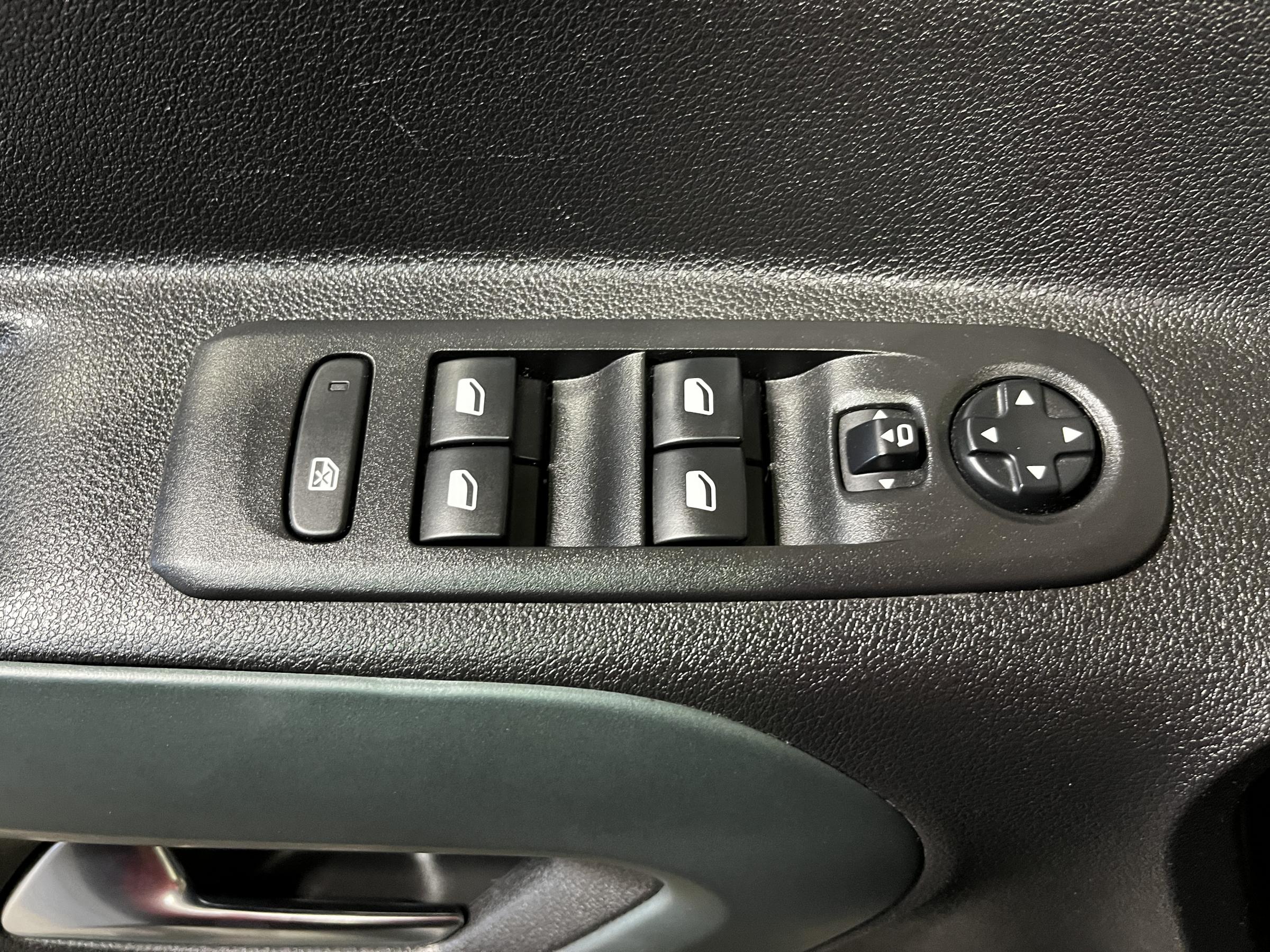 Citroën Berlingo, 2019 - pohled č. 12