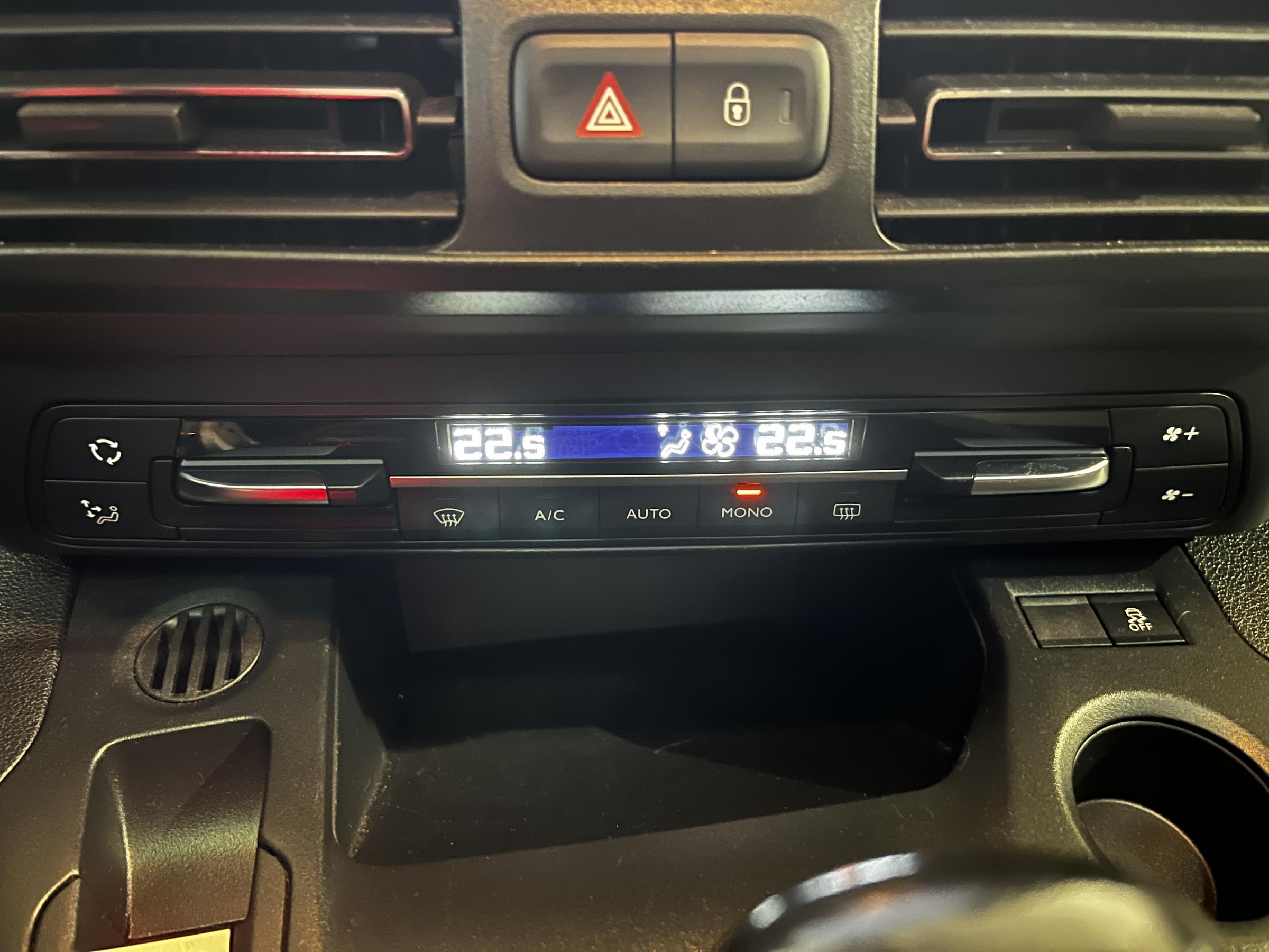 Citroën Berlingo, 2019 - pohled č. 15