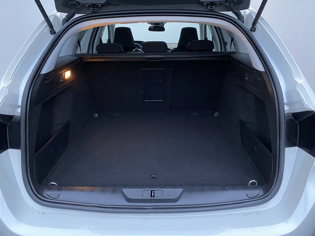 Peugeot 308 1.5 HDi 