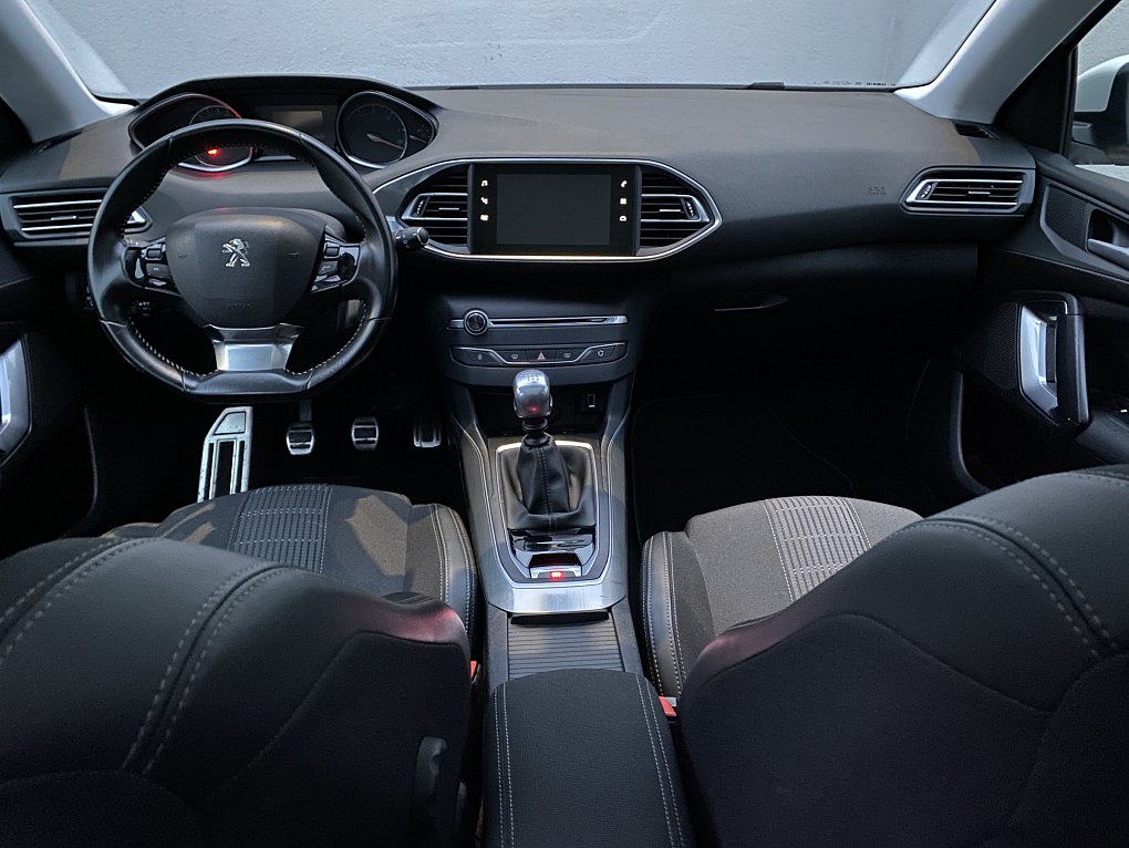 Peugeot 308 1.5 HDi 