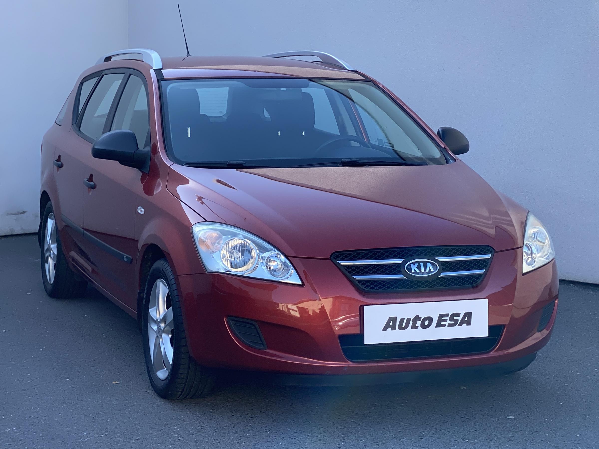 Kia Cee´d, 2009 - celkový pohled