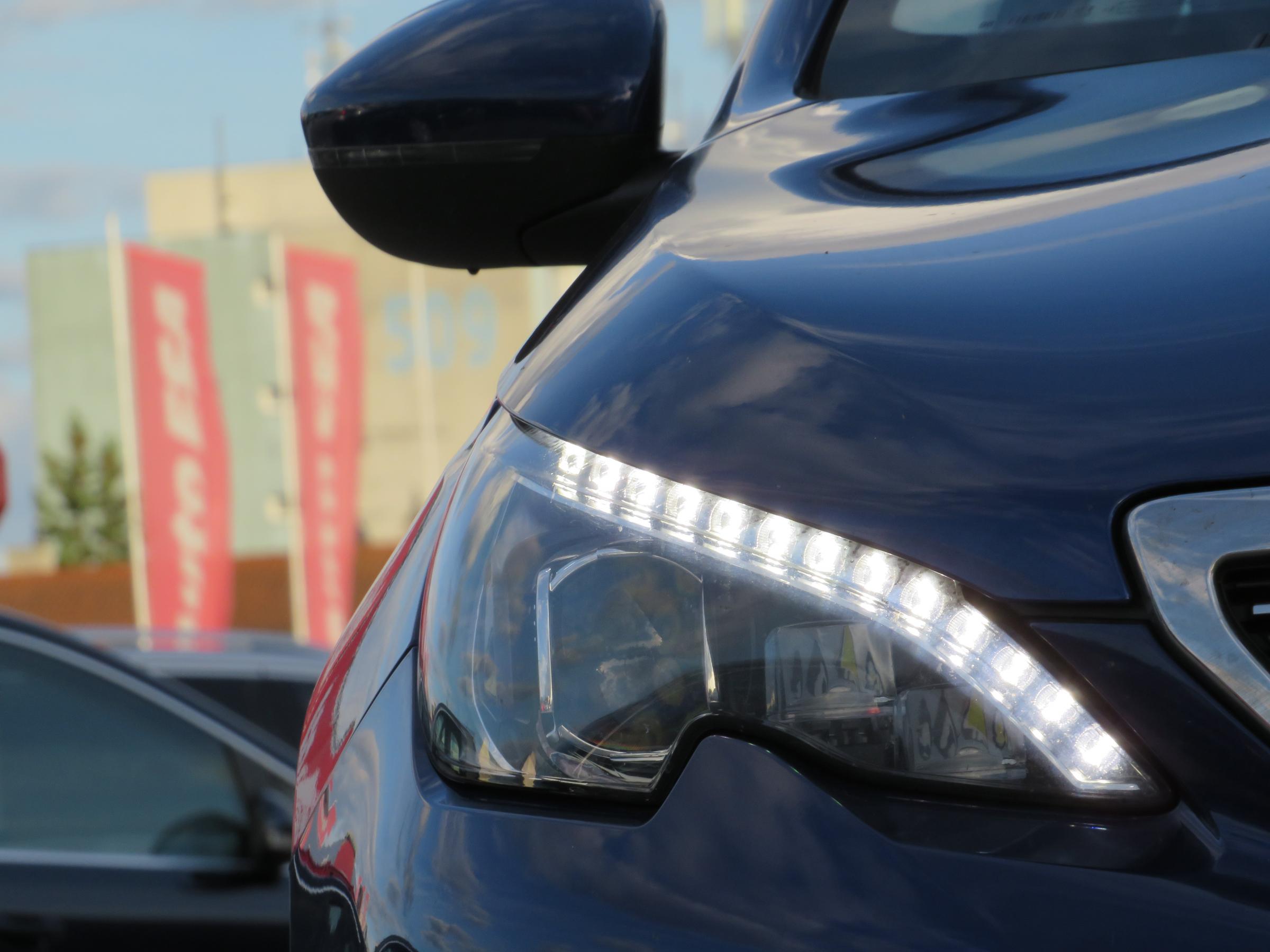 Peugeot 308, 2018 - pohled č. 27