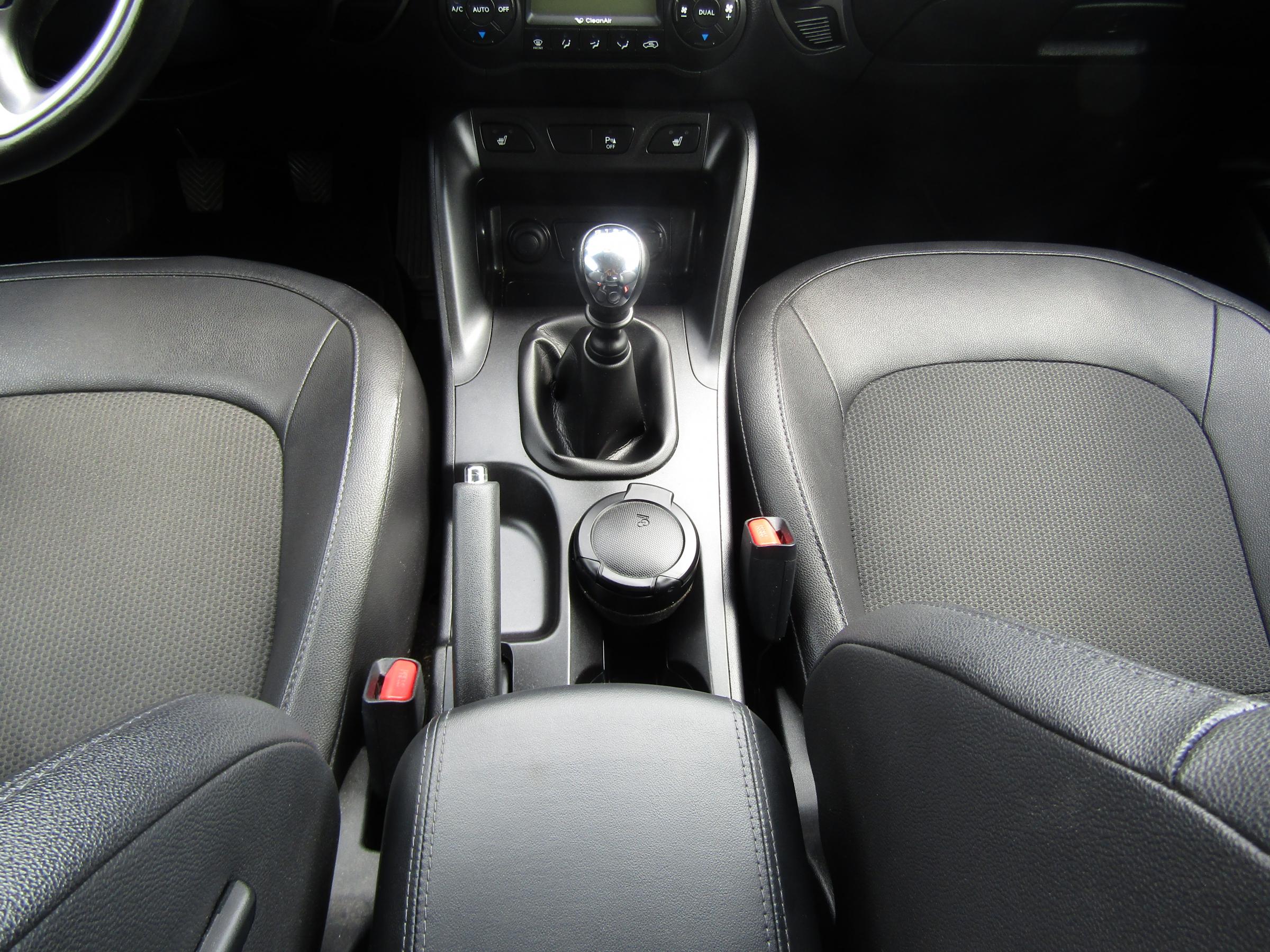 Hyundai ix35, 2015 - pohled č. 15