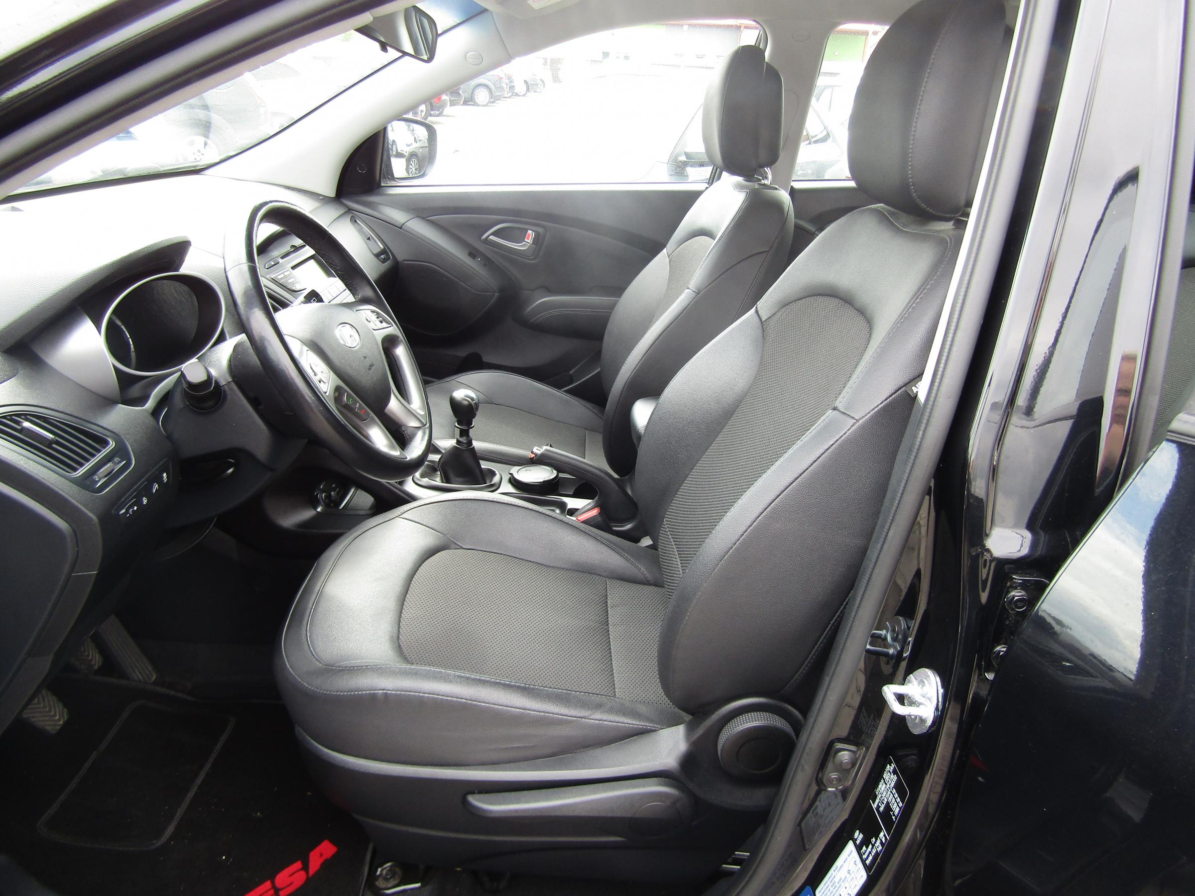 Hyundai ix35, 2015 - pohled č. 16