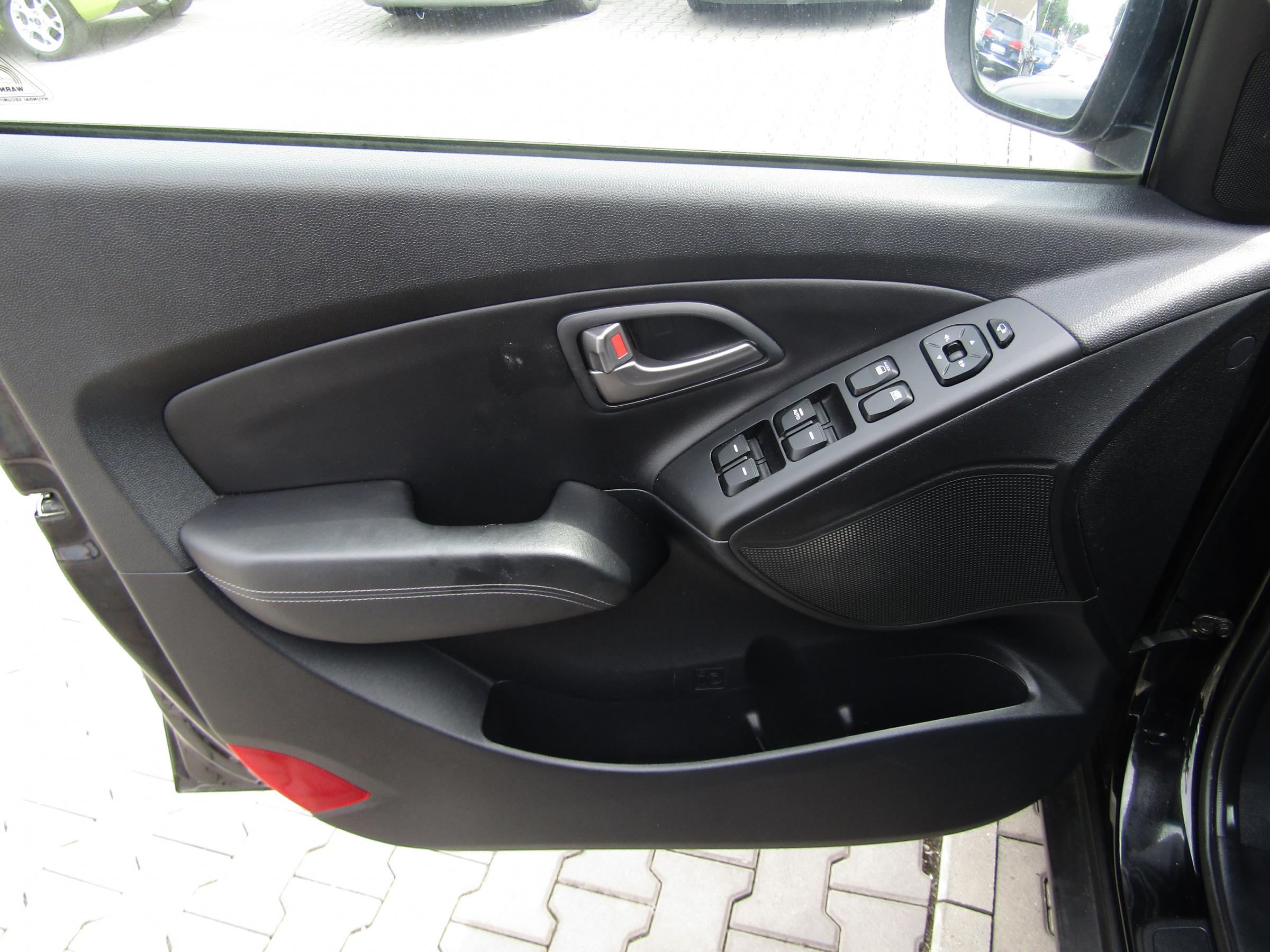 Hyundai ix35, 2015 - pohled č. 17