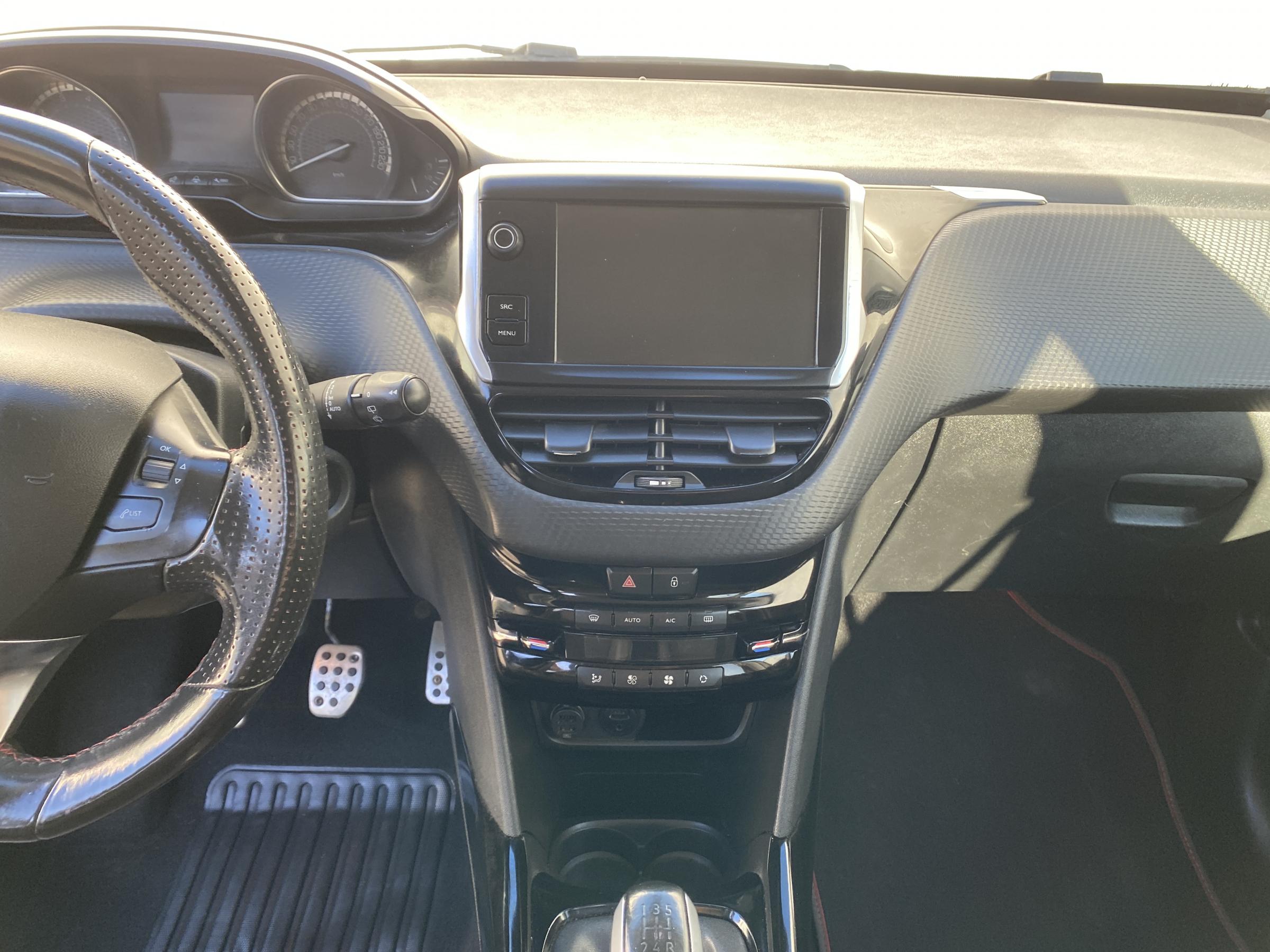 Peugeot 2008, 2017 - pohled č. 10