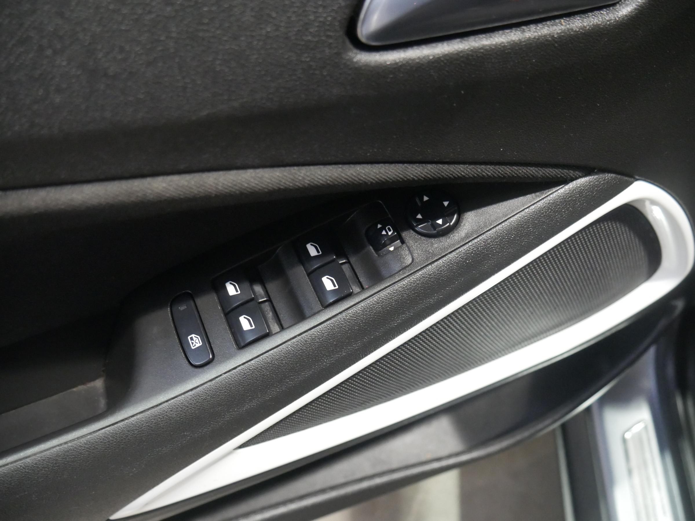 Vauxhall Crossland X, 2020 - pohled č. 11