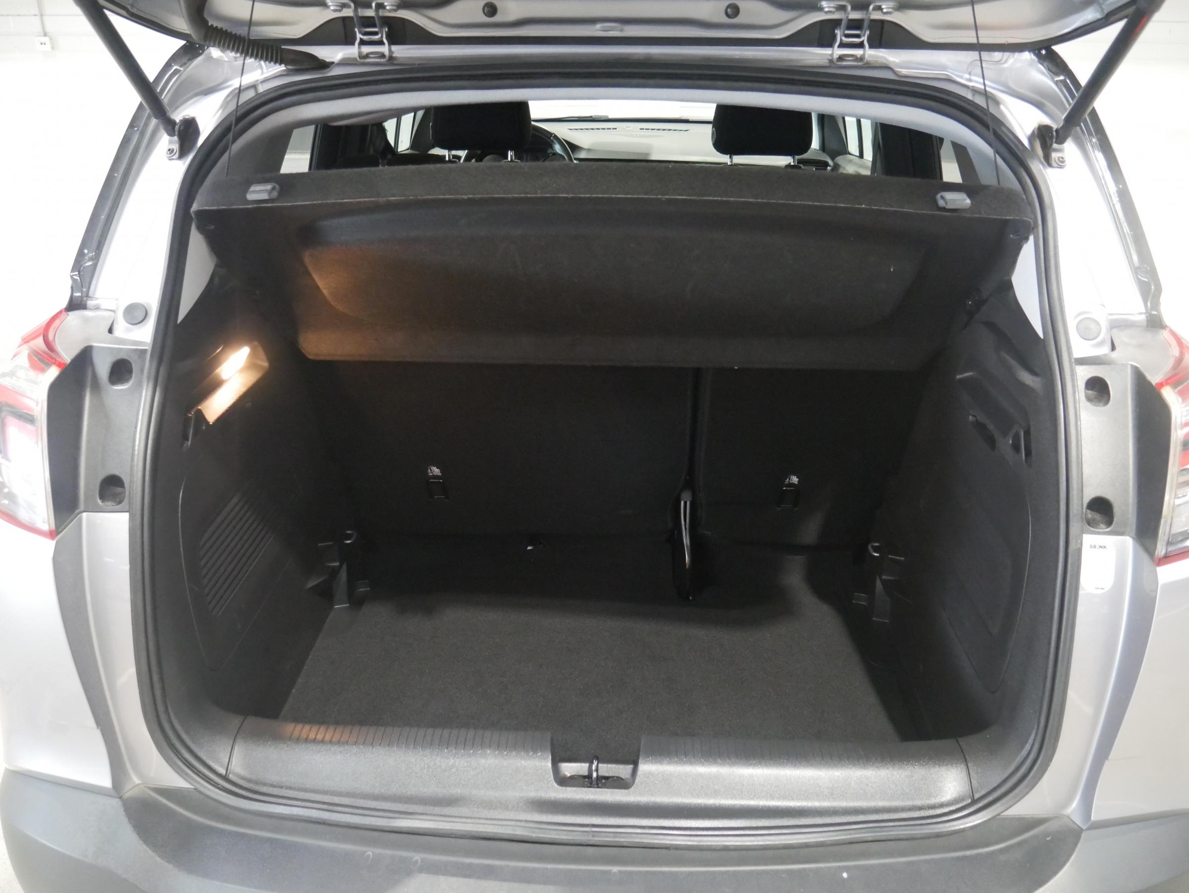 Vauxhall Crossland X, 2020 - pohled č. 7