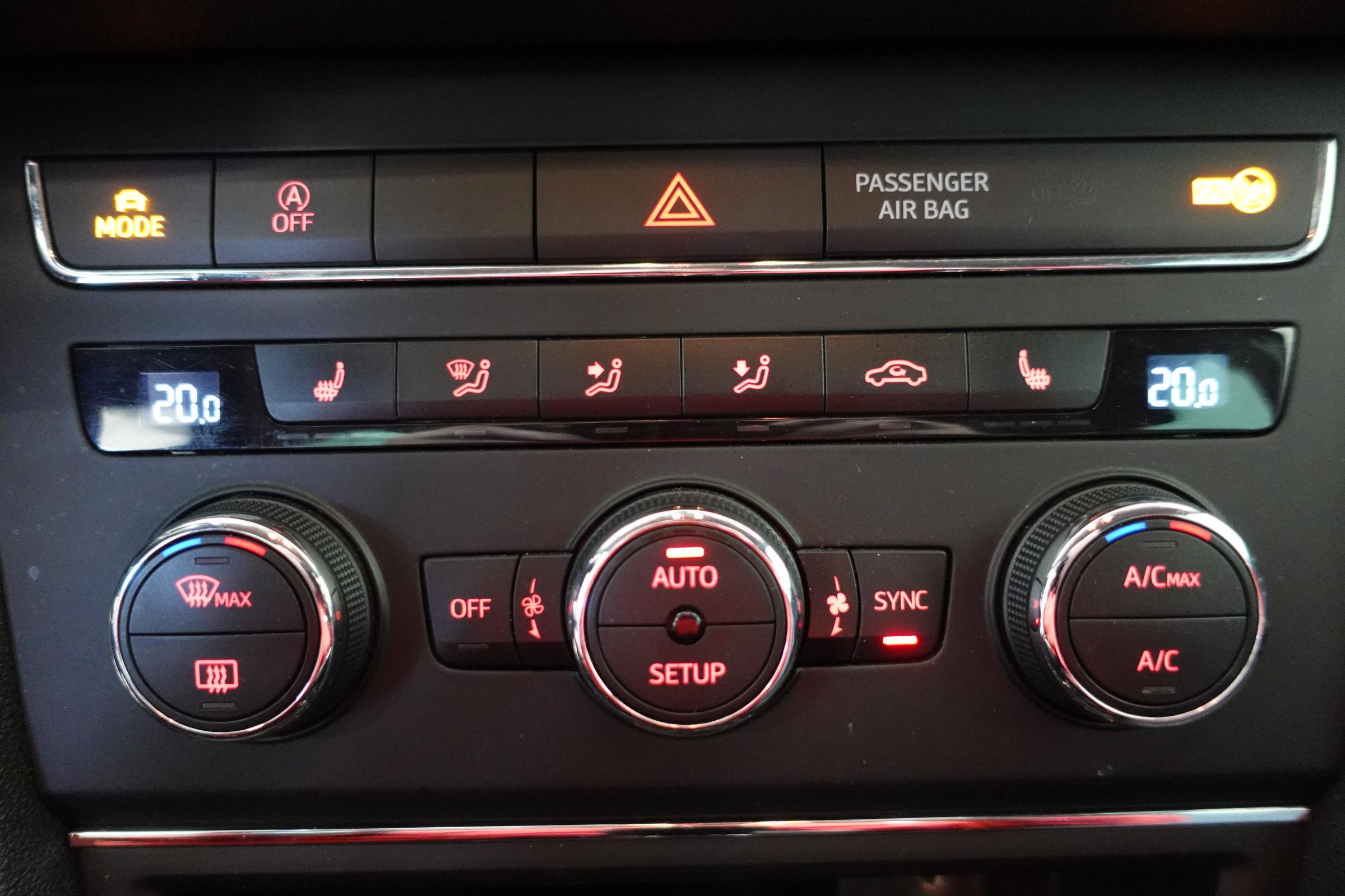 Seat Leon, 2016 - pohled č. 18