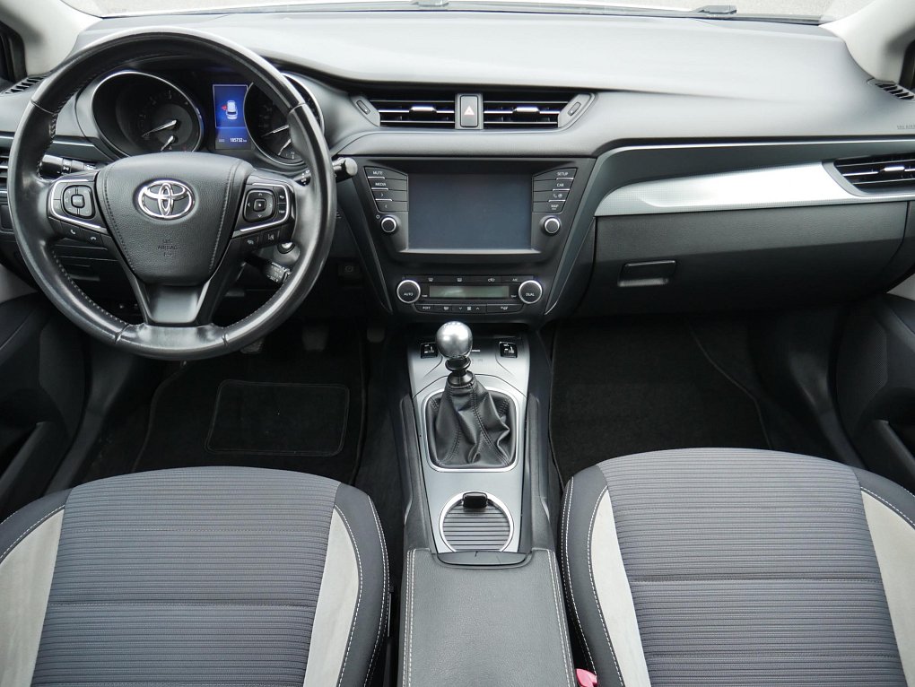 Toyota Avensis 2.0 D-4D 