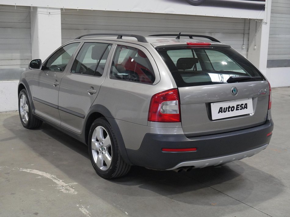 Škoda Octavia II 2.0 TDi Scout 4x4