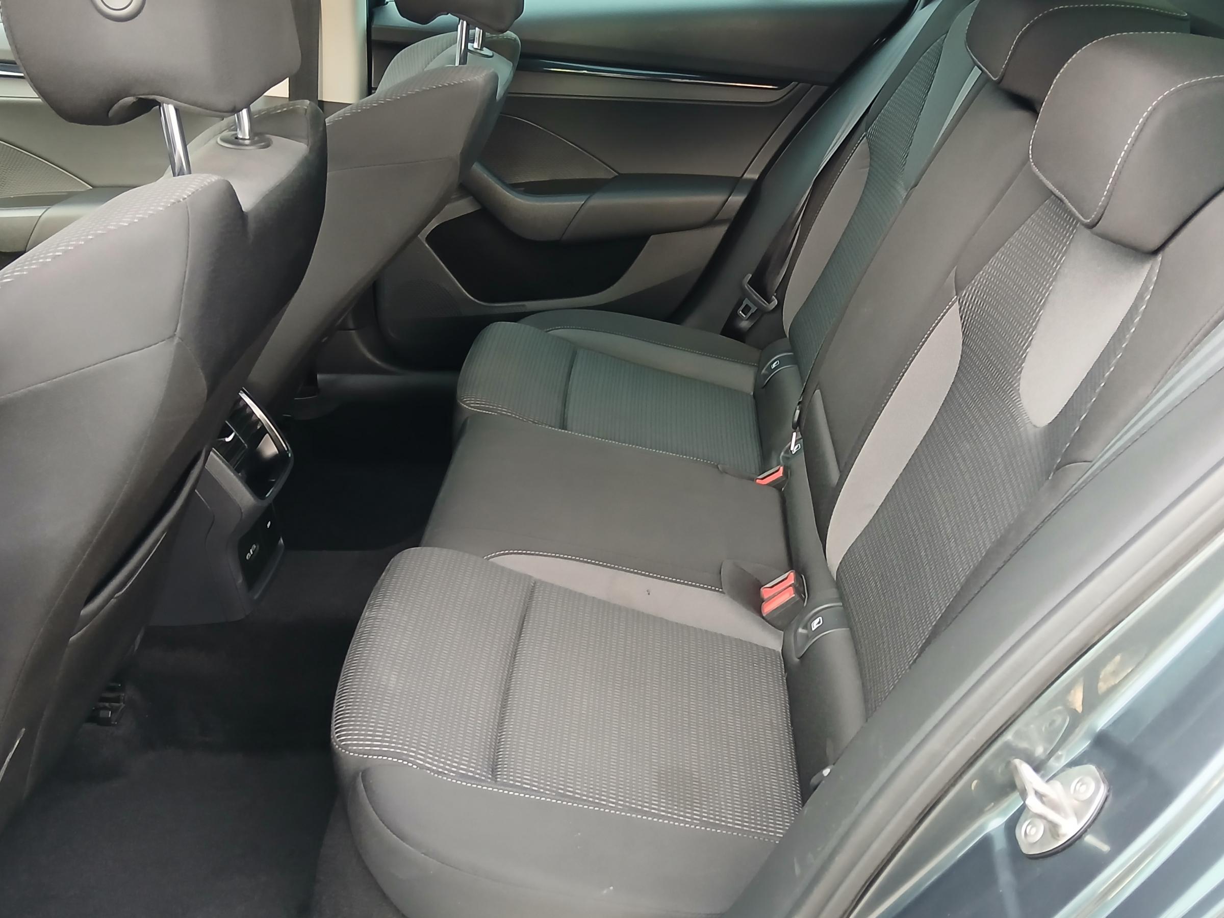 Škoda Octavia IV, 2020 - pohled č. 10