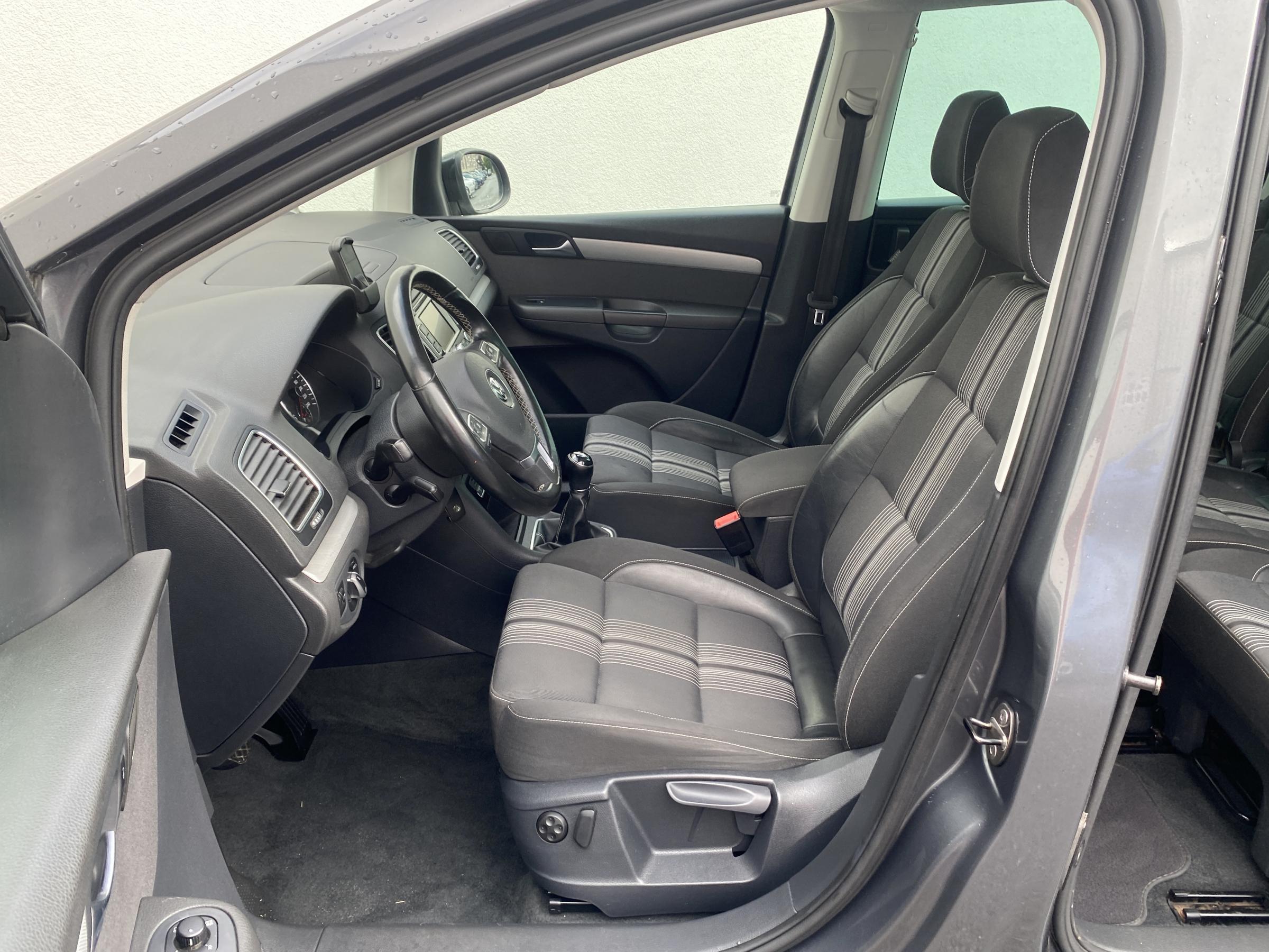 Volkswagen Sharan, 2012 - pohled č. 13