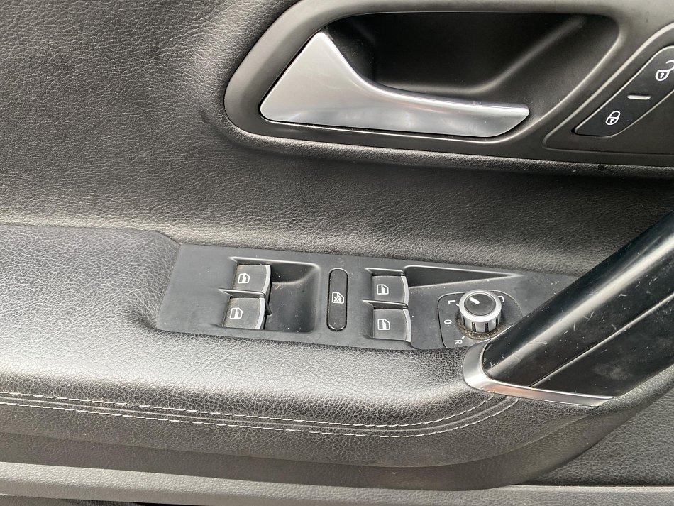 Volkswagen CC 2.0 TDi 