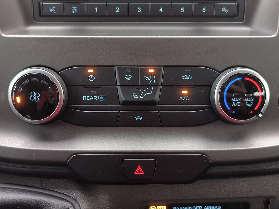 Ford Transit Custom 2.0TDCi Trend L2 6míst