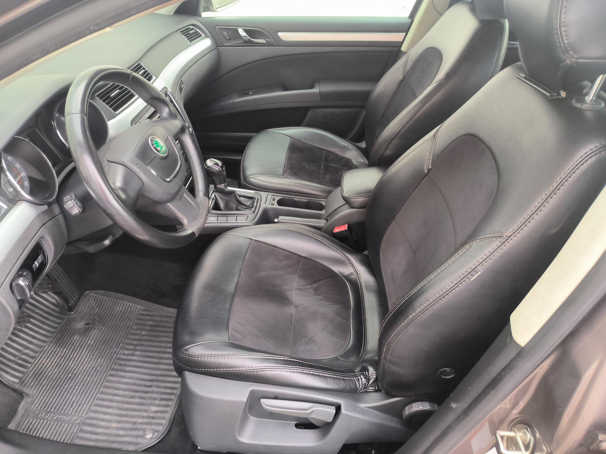 Škoda Superb II, 2011 - pohled č. 9