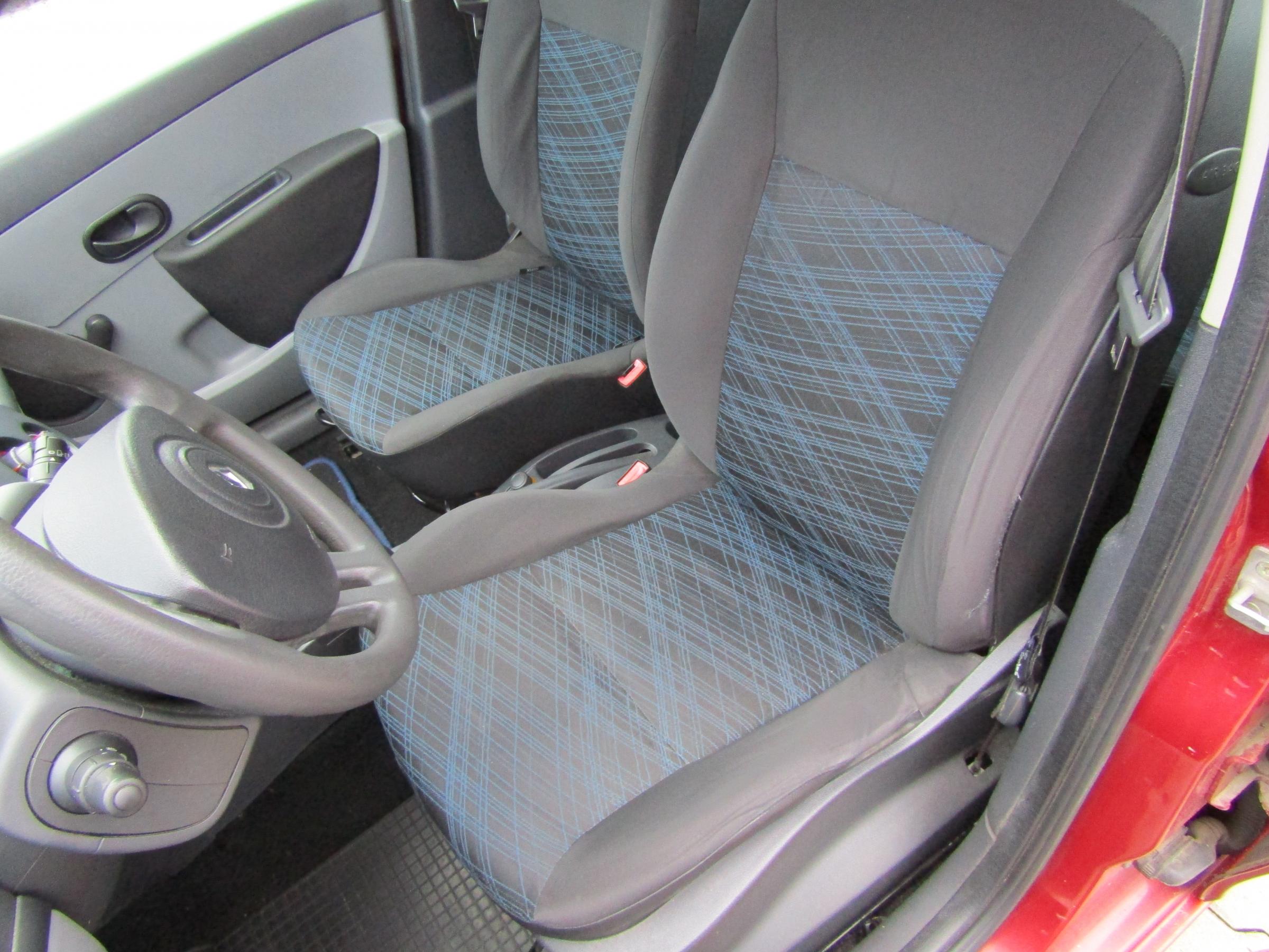 Renault Clio, 2006 - pohled č. 8