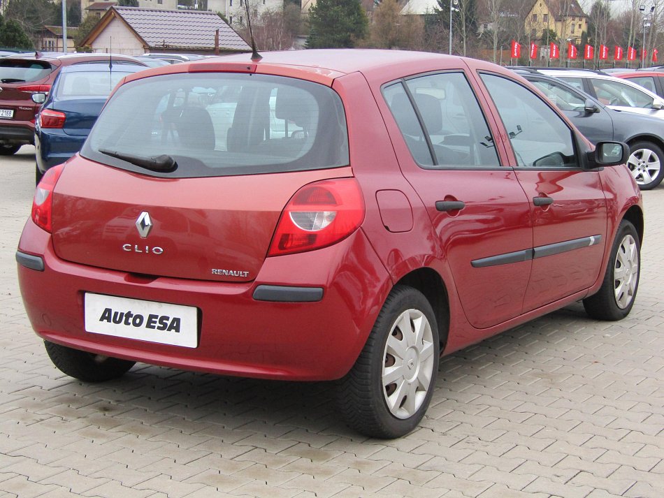 Renault Clio 1.2i 