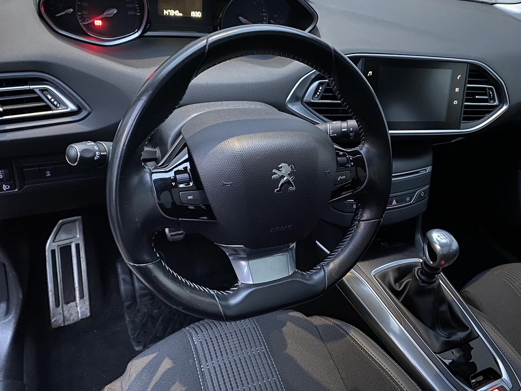 Peugeot 308 1.5 HDi 