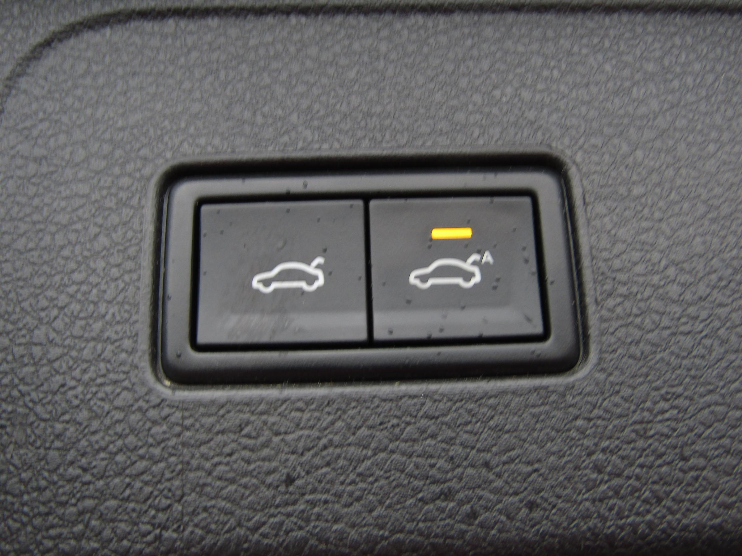 Volkswagen Passat, 2017 - pohled č. 19