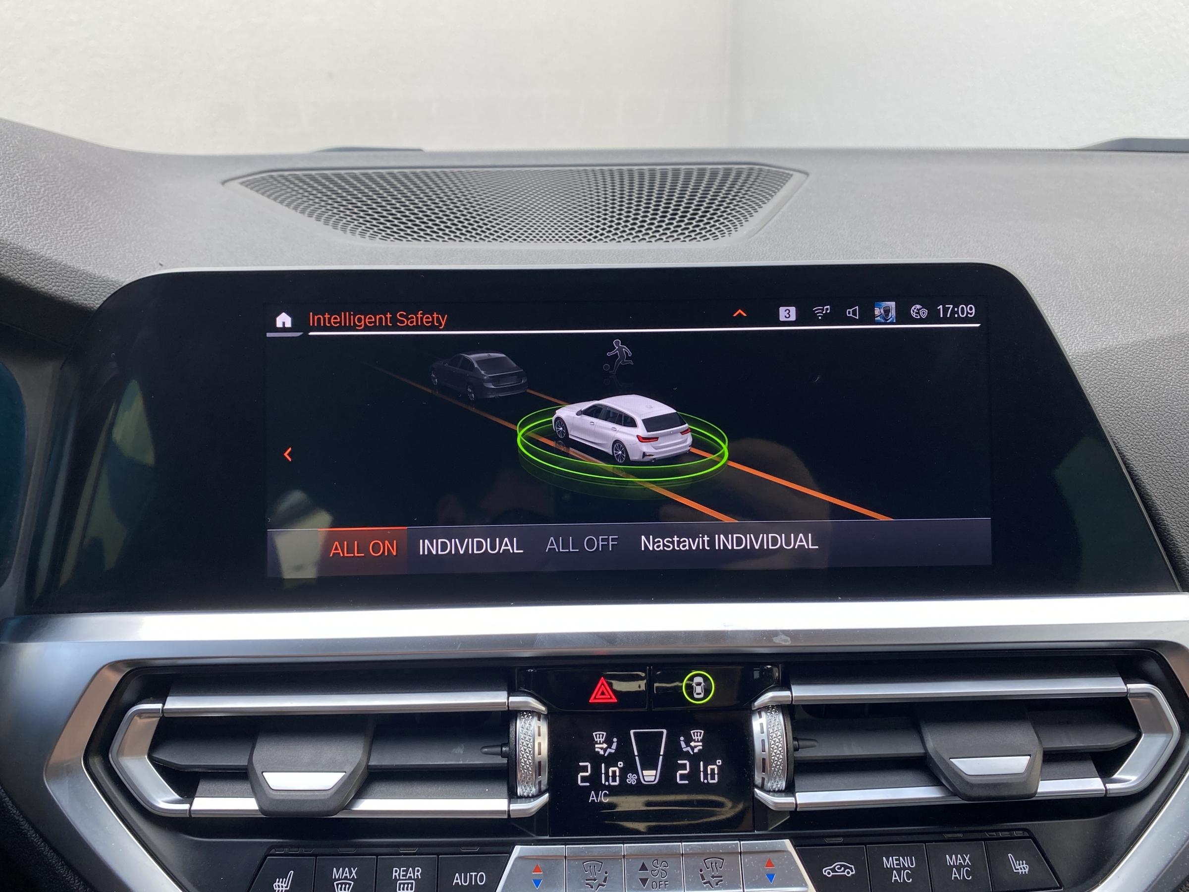 BMW Řada 3, 2021 - pohled č. 20