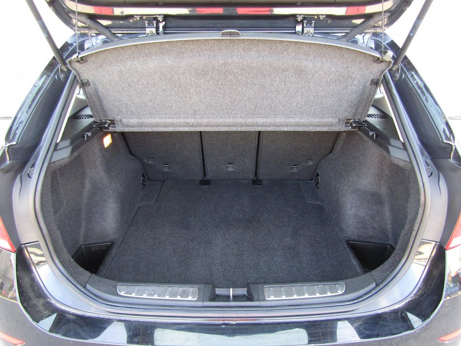 BMW X1 2.0D  x18d