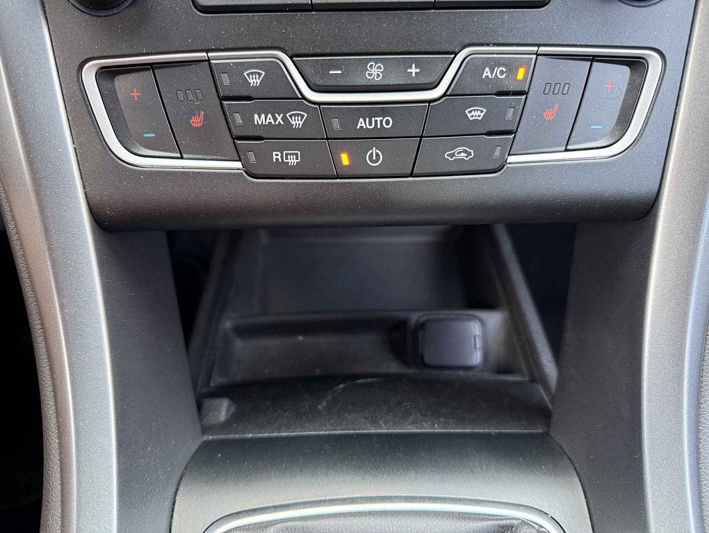 Ford Mondeo 1.5EB 