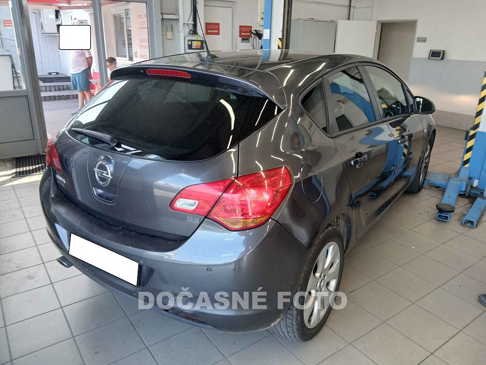 Opel Astra 1.4T 