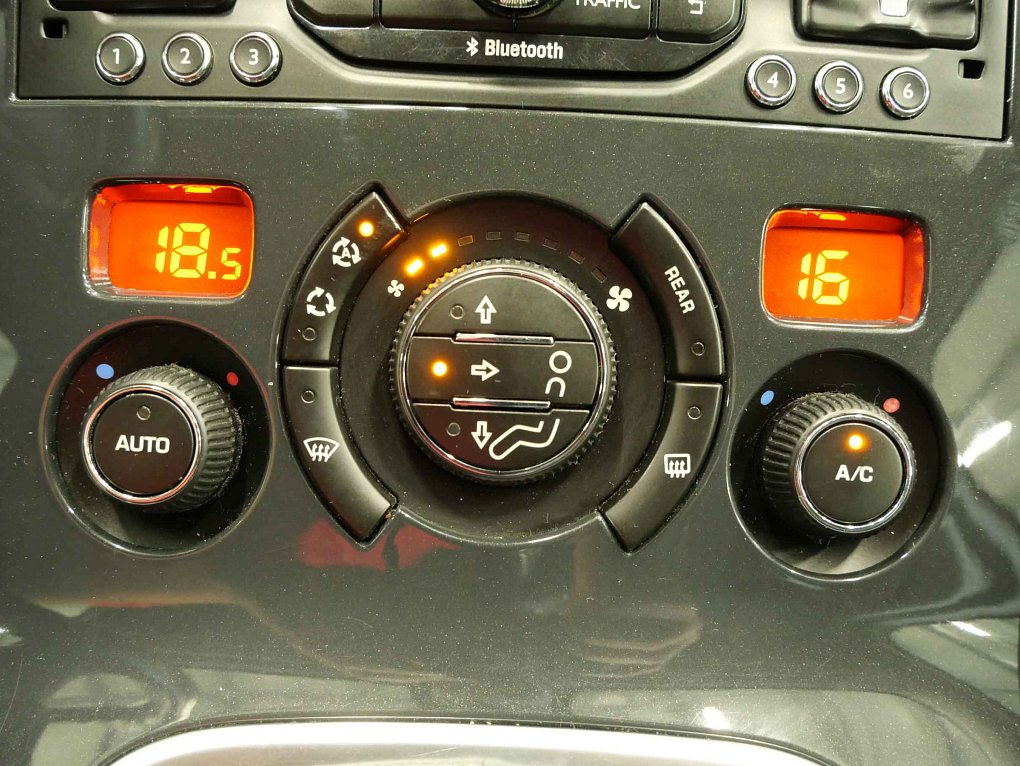 Peugeot 5008 2.0HDI 