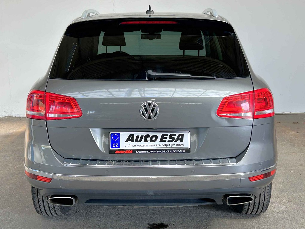Volkswagen Touareg 3.0TDi  quattro