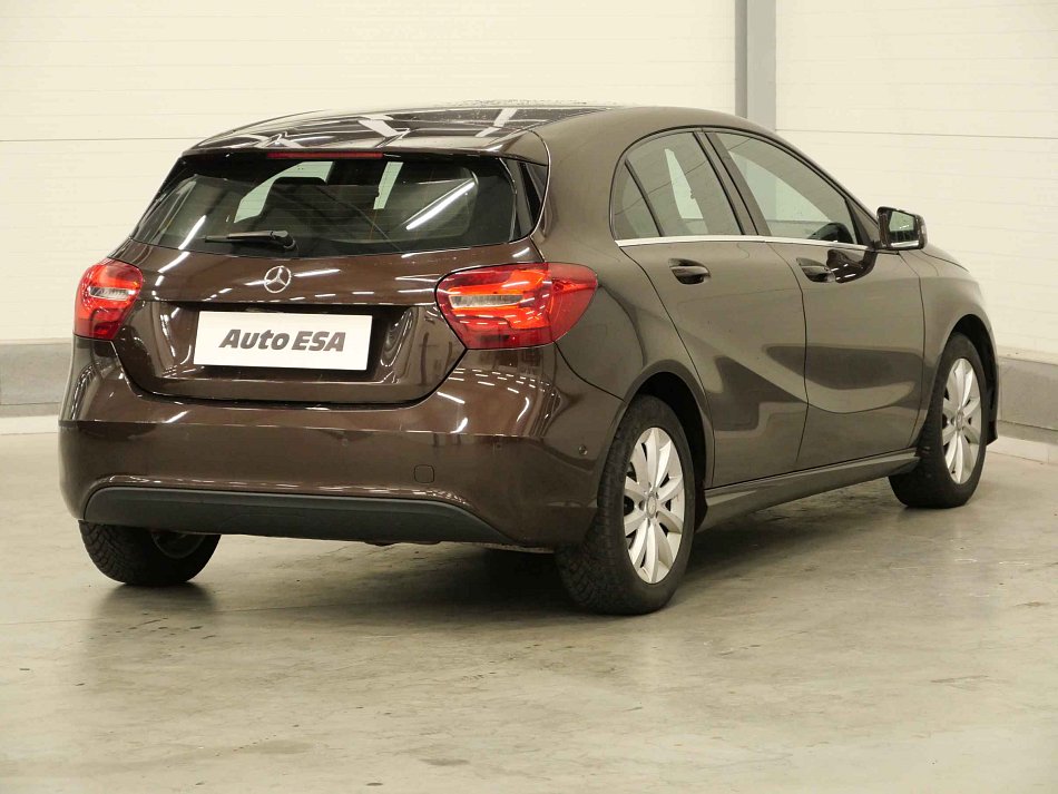 Mercedes-Benz Třída A 1.6i 