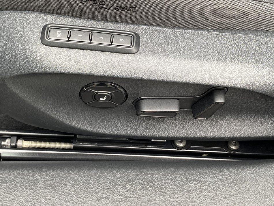 Škoda Superb IV 2.0 TDi L&K 4x4