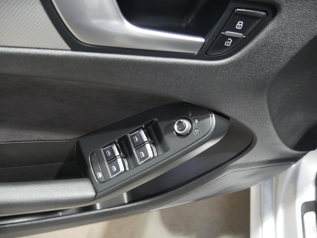 Audi A4 2.0 TDi  Quattro