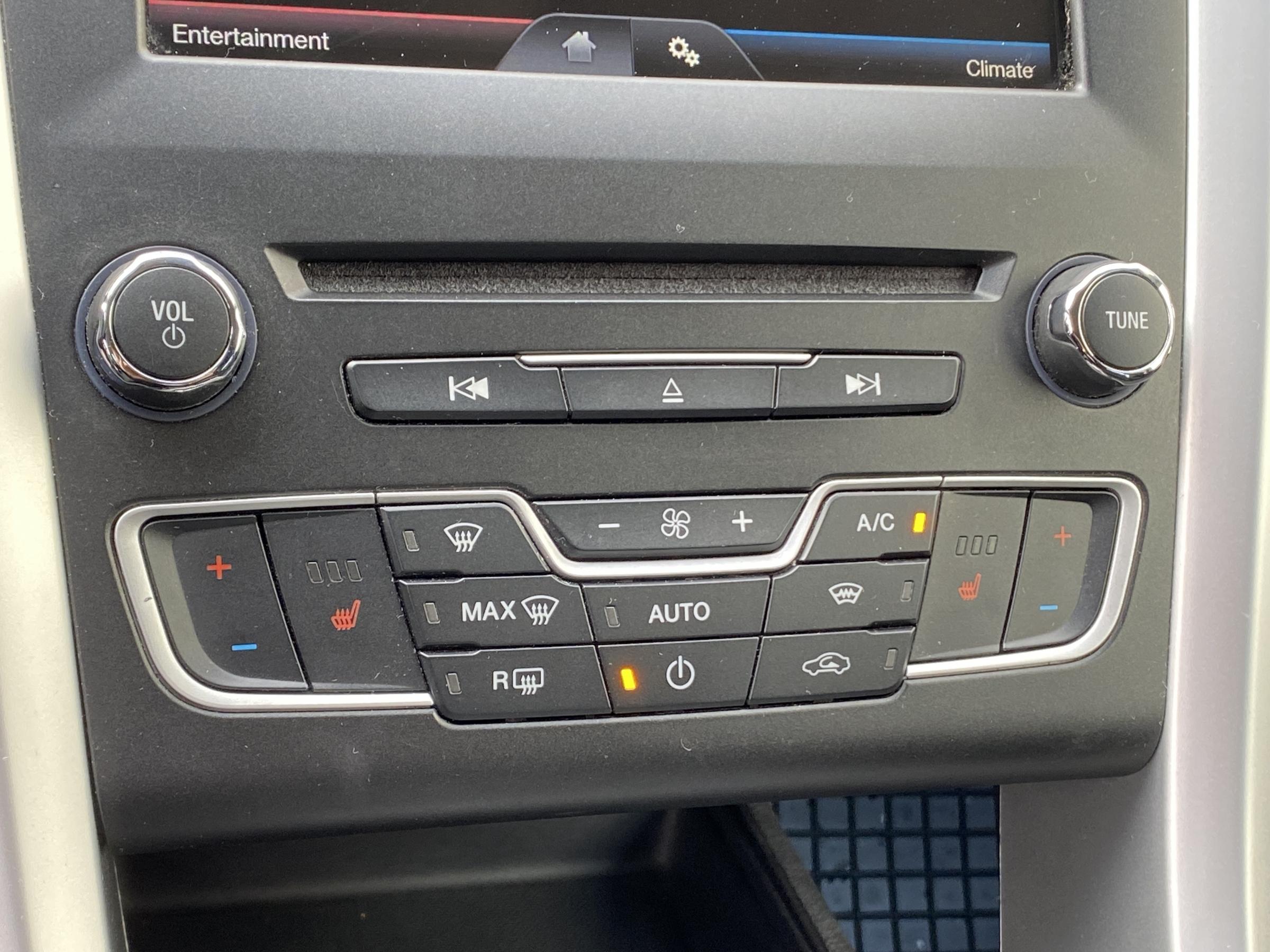 Ford Mondeo, 2016 - pohled č. 14