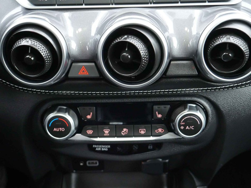 Nissan Juke 1.0 DIG-T N-Connecta