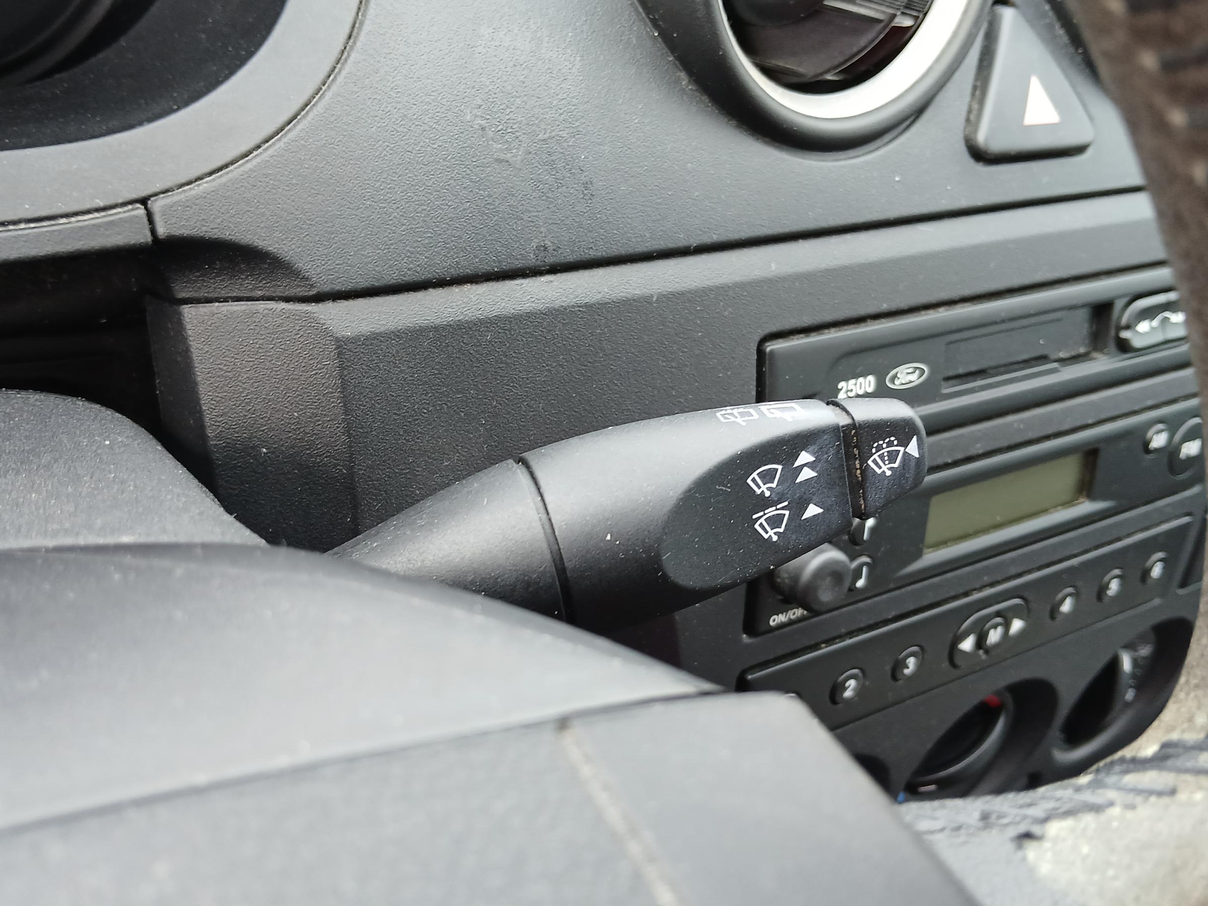 Ford Fiesta, 2003 - pohled č. 14