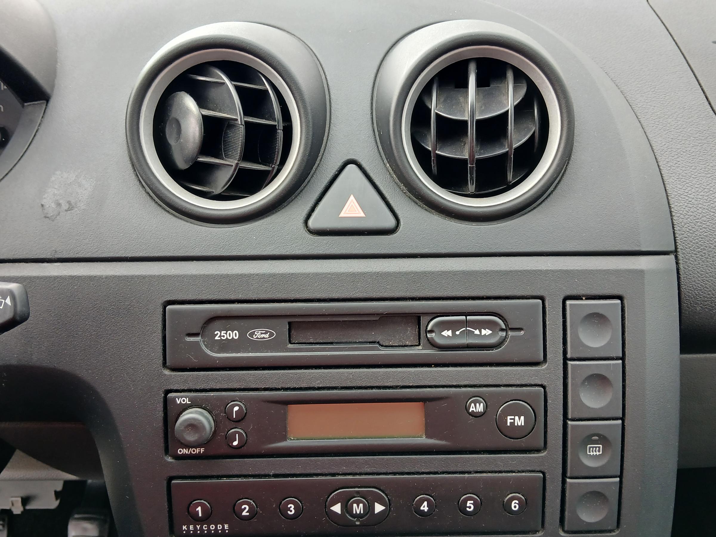 Ford Fiesta, 2003 - pohled č. 15