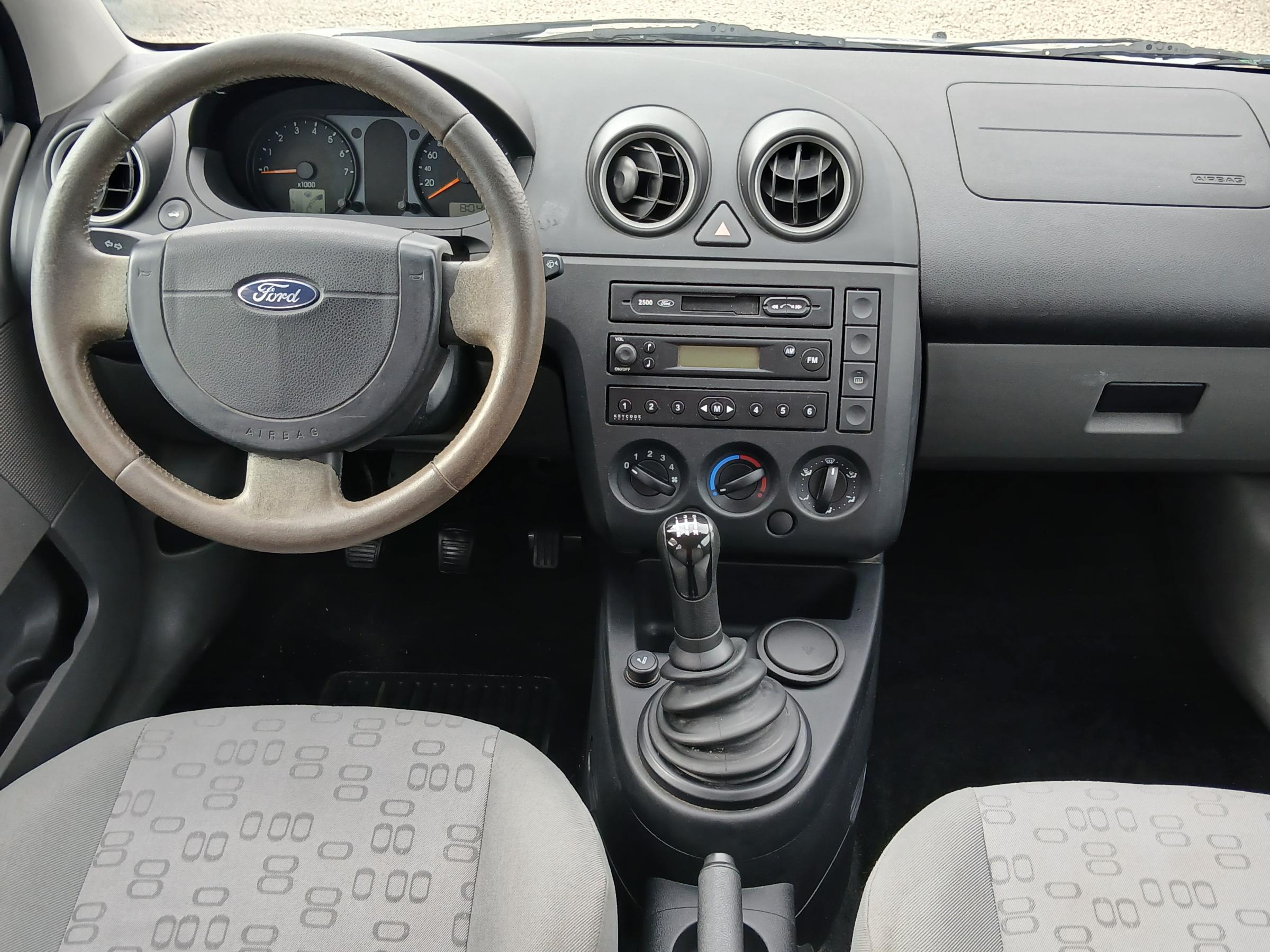 Ford Fiesta, 2003 - pohled č. 8