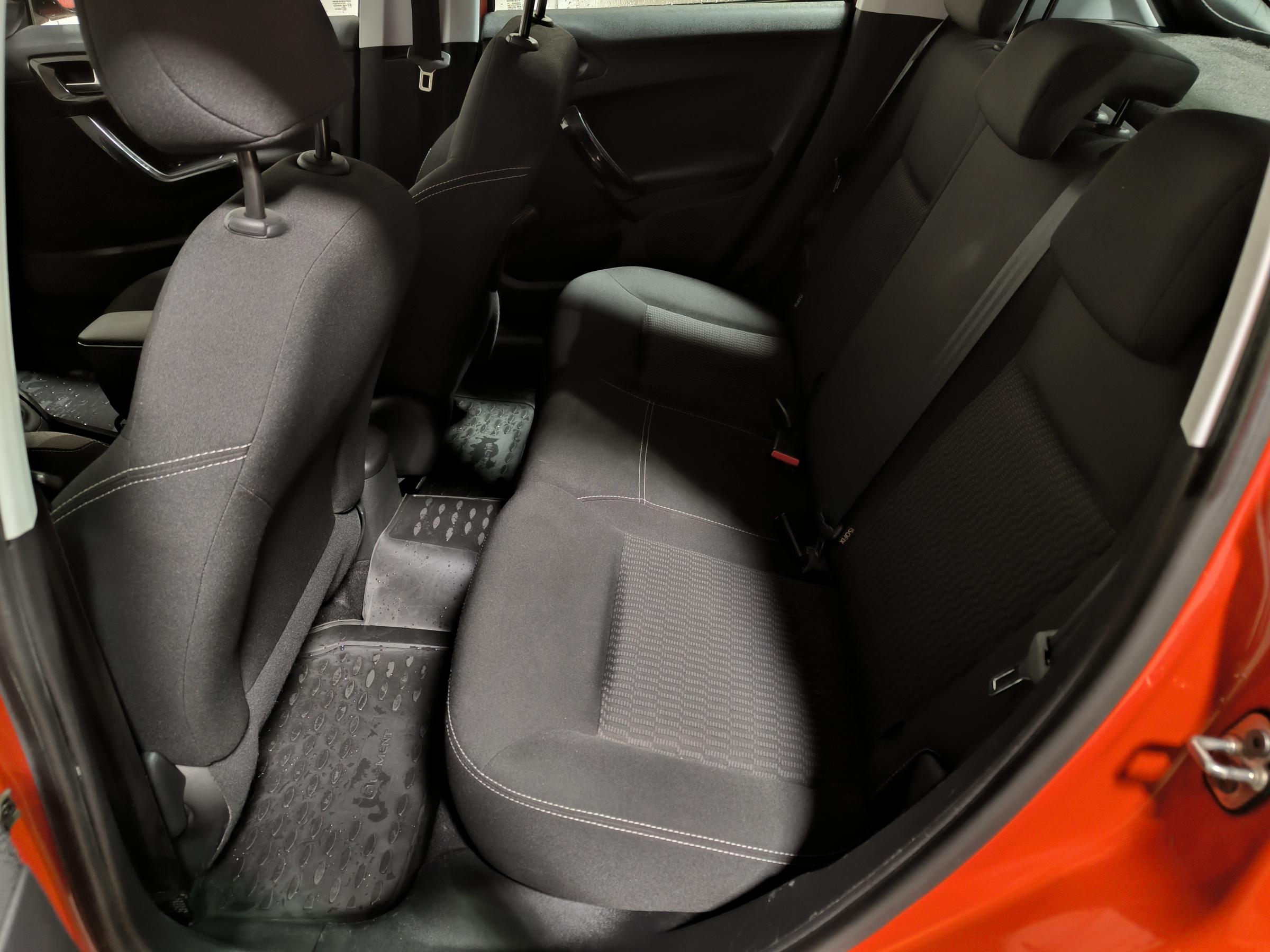 Peugeot 208, 2016 - pohled č. 10