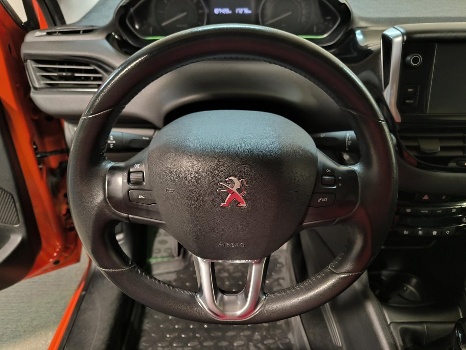 Peugeot 208 1.2PT 