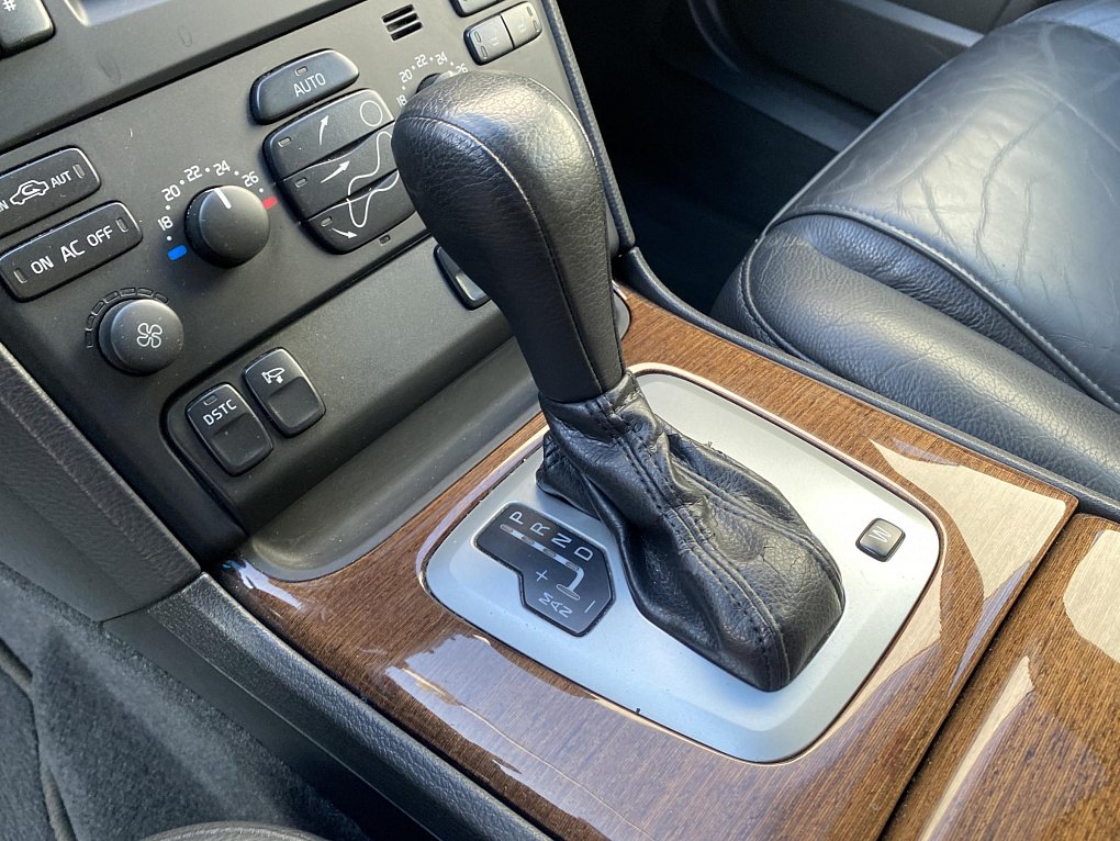 Volvo XC90 2.4 D5 Summum 4x4