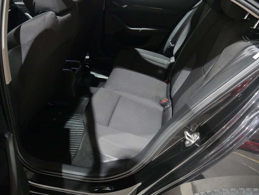 Škoda Octavia IV 2.0 TDi 