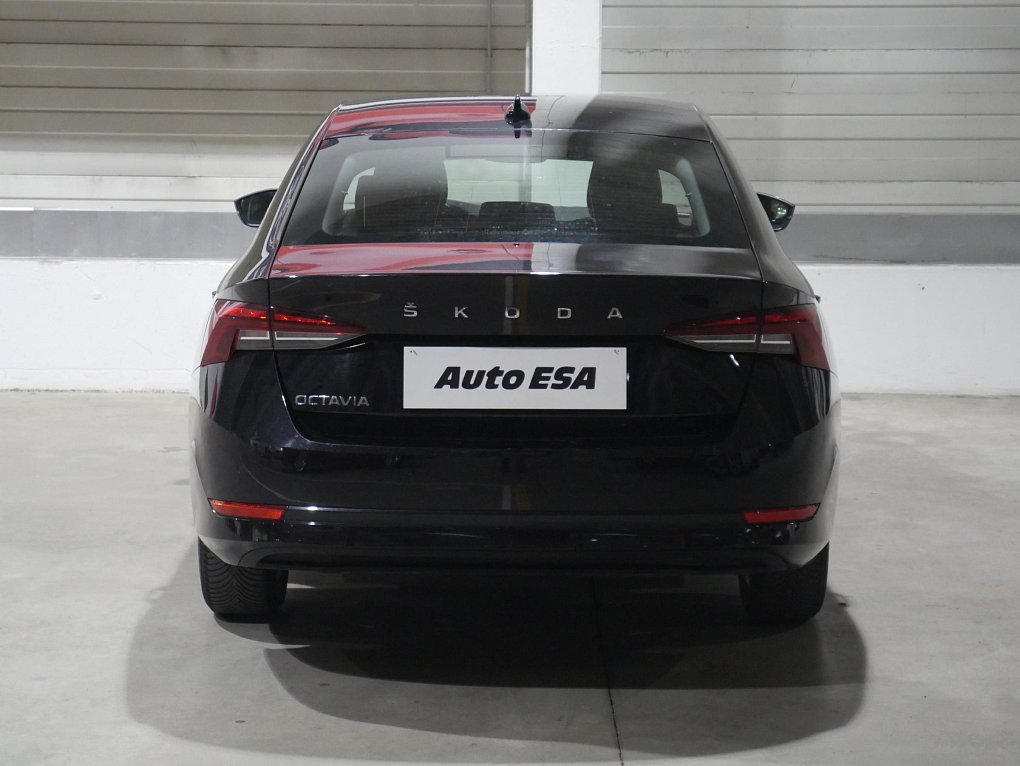 Škoda Octavia IV 2.0 TDi 