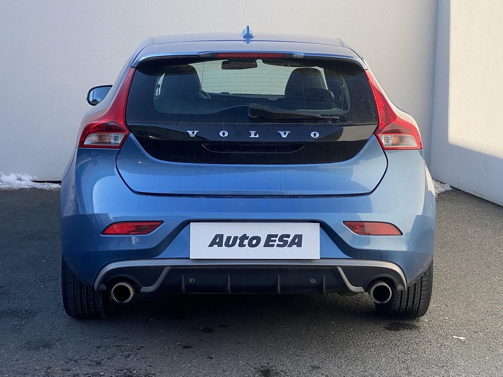 Volvo V40 2.0 D2 R-design
