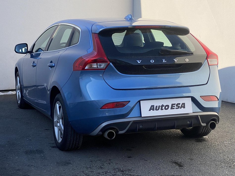 Volvo V40 2.0 D2 R-design