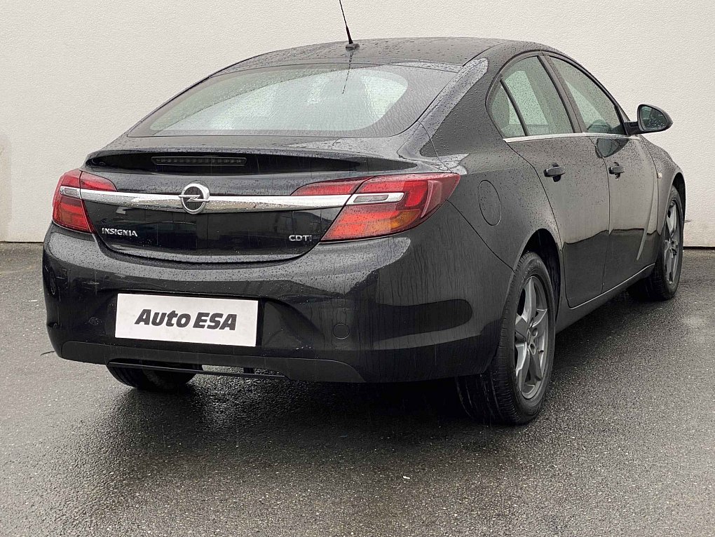Opel Insignia 1.6CDTi 