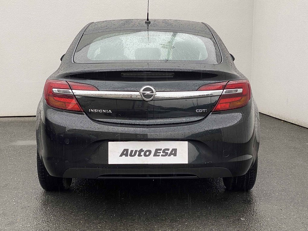 Opel Insignia 1.6CDTi 