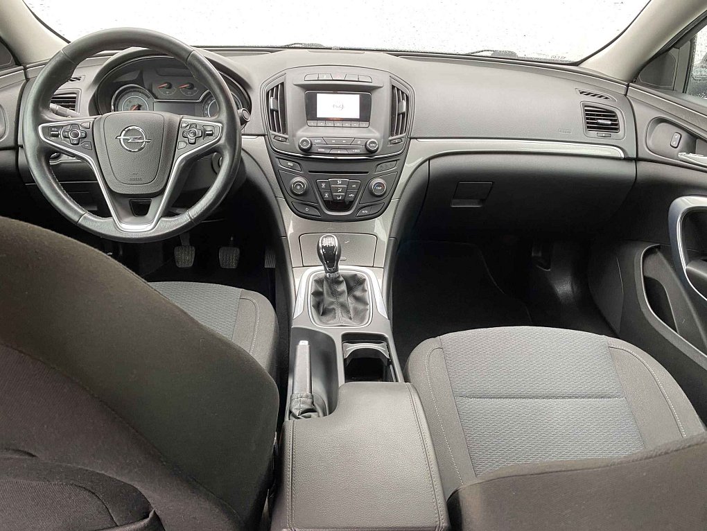 Opel Insignia 1.6CDTi 